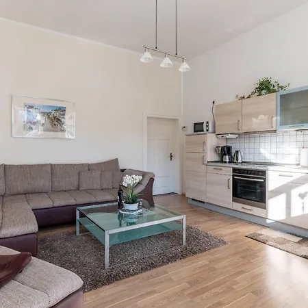 Villa-seiler-in-binz-3-raum-ferienwohnung-nr-5-toplage-wenige-schritte-zum-strand Appartamento