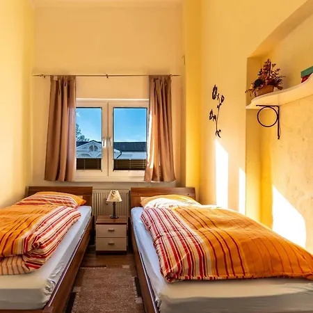 Villa-seiler-in-binz-3-raum-ferienwohnung-nr-5-toplage-wenige-schritte-zum-strand Appartamento Binz