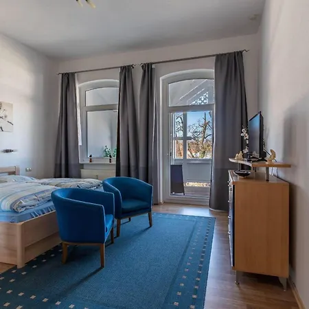 Villa-seiler-in-binz-3-raum-ferienwohnung-nr-5-toplage-wenige-schritte-zum-strand Daire *