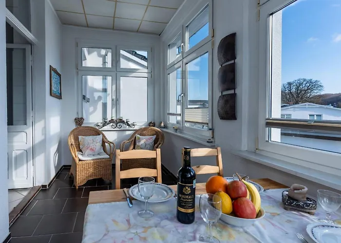 Apartament Villa-seiler-in-binz-3-raum-ferienwohnung-nr-5-toplage-wenige-schritte-zum-strand