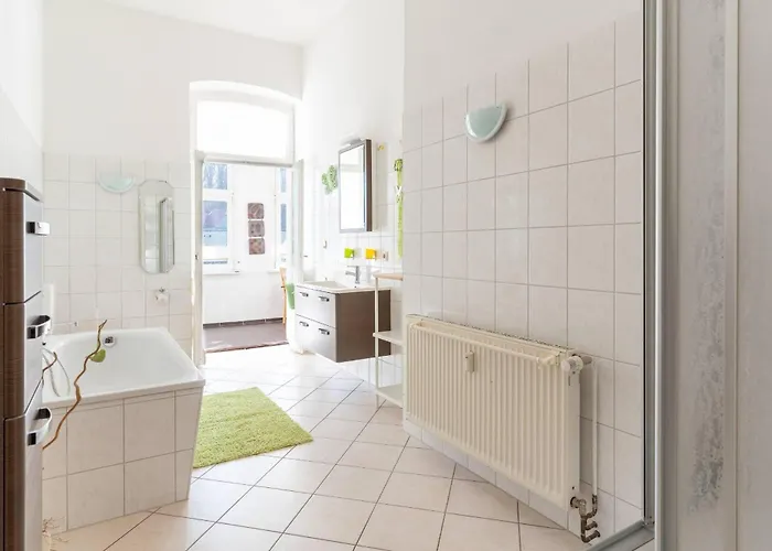 Villa-seiler-in-binz-3-raum-ferienwohnung-nr-5-toplage-wenige-schritte-zum-strand * Binz