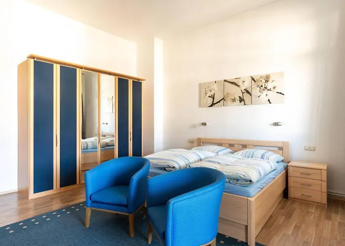 Apartament Villa-seiler-in-binz-3-raum-ferienwohnung-nr-5-toplage-wenige-schritte-zum-strand