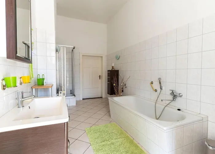 Apartament Villa-seiler-in-binz-3-raum-ferienwohnung-nr-5-toplage-wenige-schritte-zum-strand *